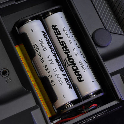Radiomaster 2 patareid 3200mAH
